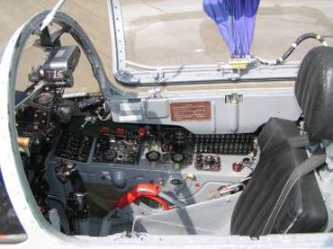 Cockpit L-29 Delfin (4)